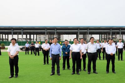 濰坊市委書記、市人大常委會(huì)主任惠新安帶隊(duì)對(duì)山東國(guó)邦健康產(chǎn)業(yè)園項(xiàng)目進(jìn)行觀摩點(diǎn)評(píng)