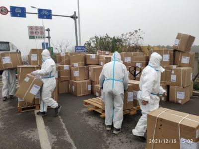 “虞”你同行 共克時艱——國邦醫(yī)藥下屬浙江國邦藥業(yè)向上虞捐贈12000套防疫物資！